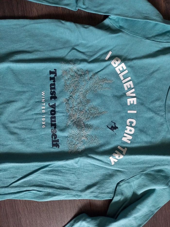 Tee shirt vert - photo numéro 2