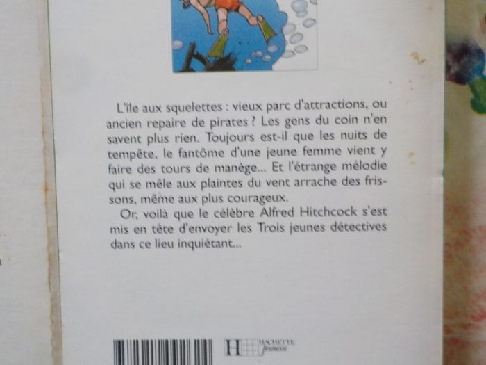 2 Alfred HITCHCOK BIBLIOTHEQUE VERTE SOUPLE LA BALEINE EMBALLEE LE SPECTRE DES CHEVAUX DE BOIS - photo numéro 3