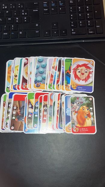 Lot de 65 images. Disney 100. Cuisinons en Famille.