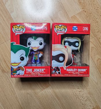Figurine Pop Harley Quinn 376 et Figurine Pop The Joker 375