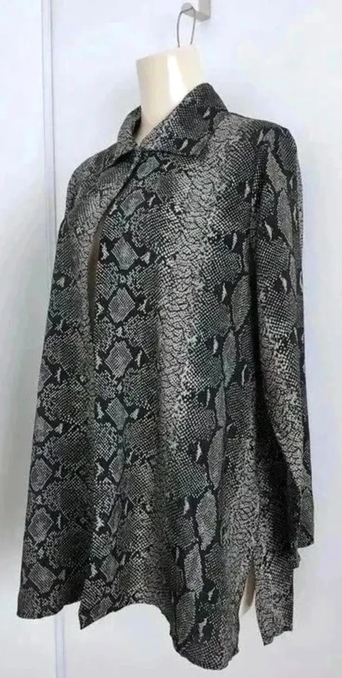 Blouse vintage noir et argenté - 123 - taille 36/38 - photo numéro 2