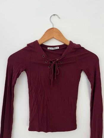 tee shirt col en v