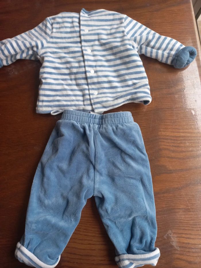 Pyjama 2pieces polaire 6 mois - photo numéro 2