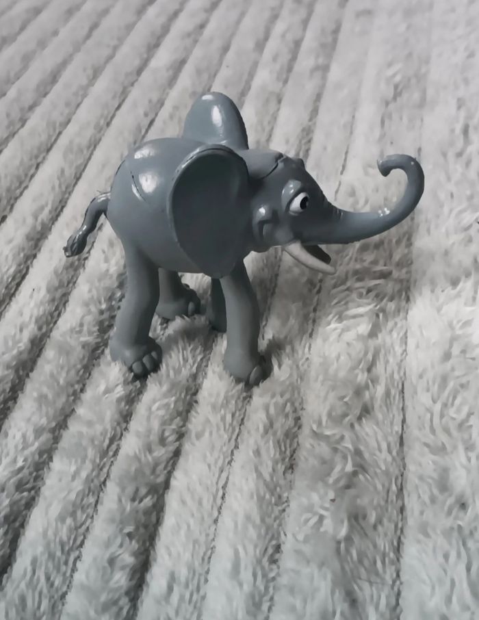 Figurine elephant 9cm - photo numéro 2