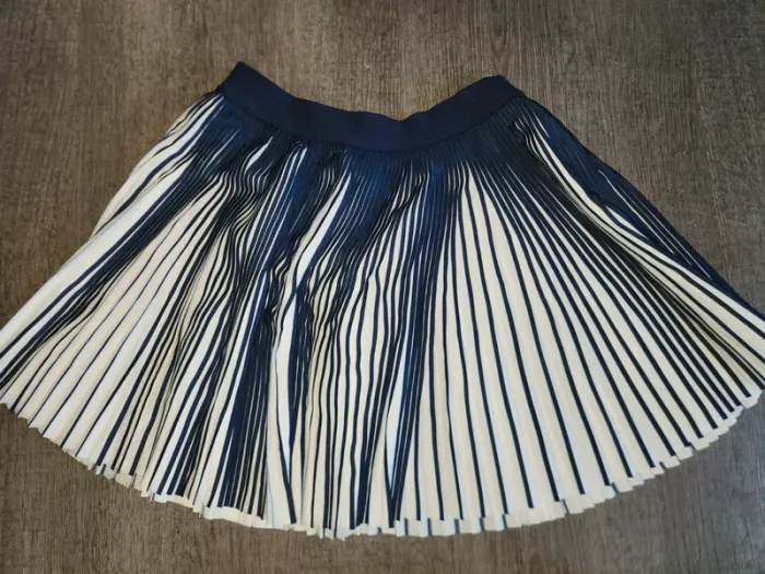 Jupe plissée okaidi taille 10 ans