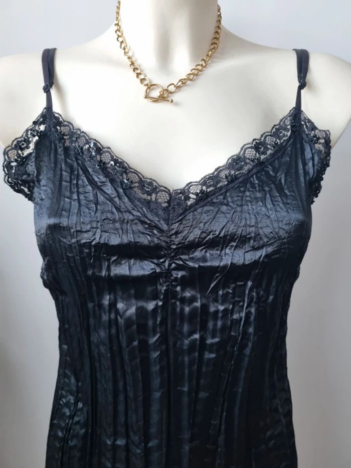 Robe noir brodé évasé vintage - photo numéro 5