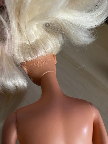 Barbie poupée Mattel style 1993 doll 10804
