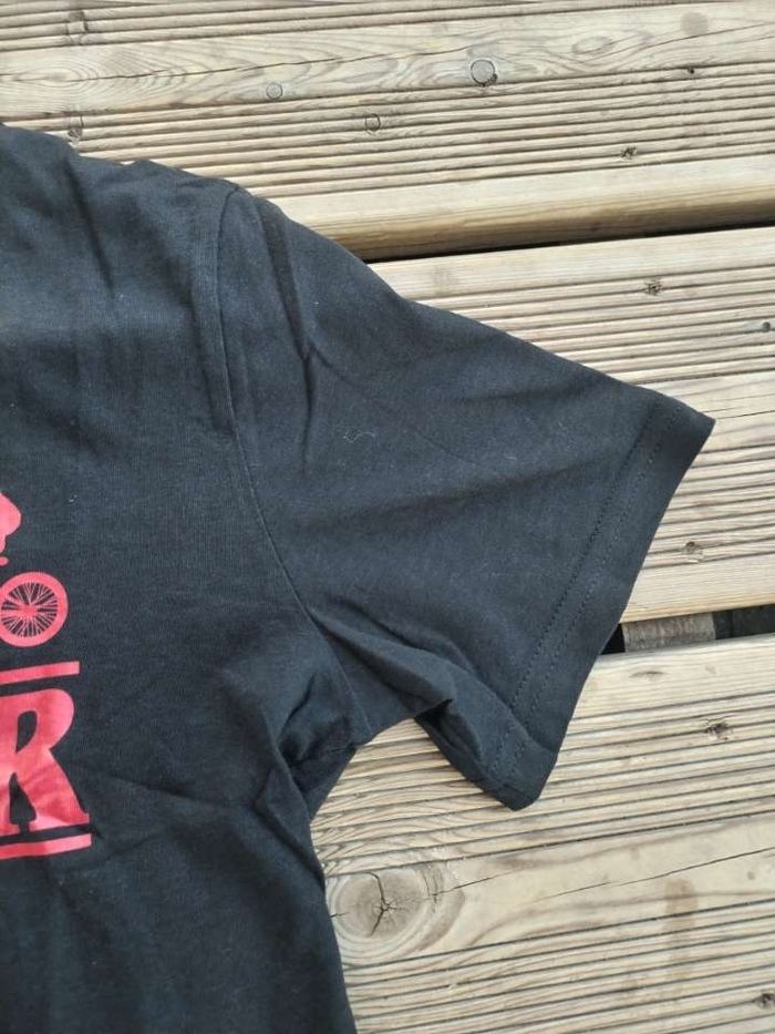 T-shirt Stranger Things – Taille XS – Très Bon État - photo numéro 2