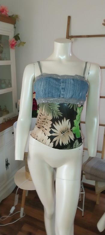 Débardeur bi matière original Taille S/ M Très bon état