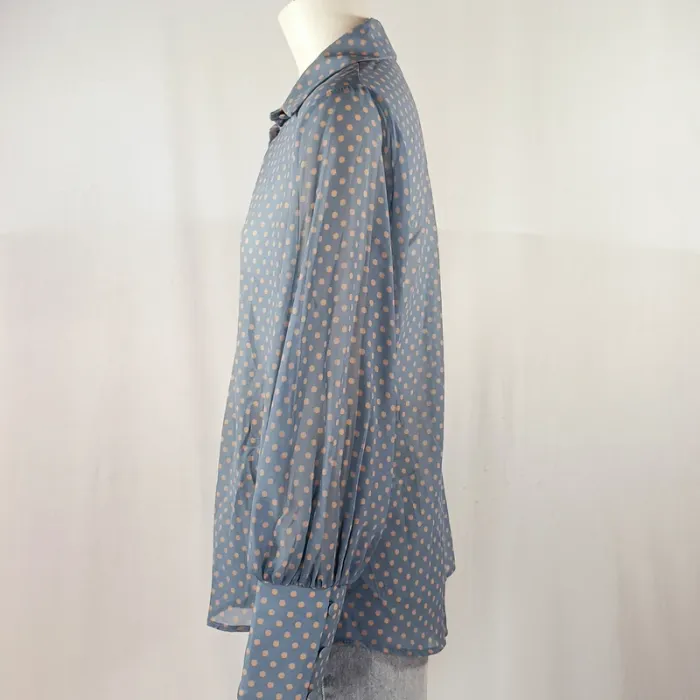 Chemise bleu ciel à pois beige Rinascimento, manches bouffantes, col classique, taille M A971 - photo numéro 4
