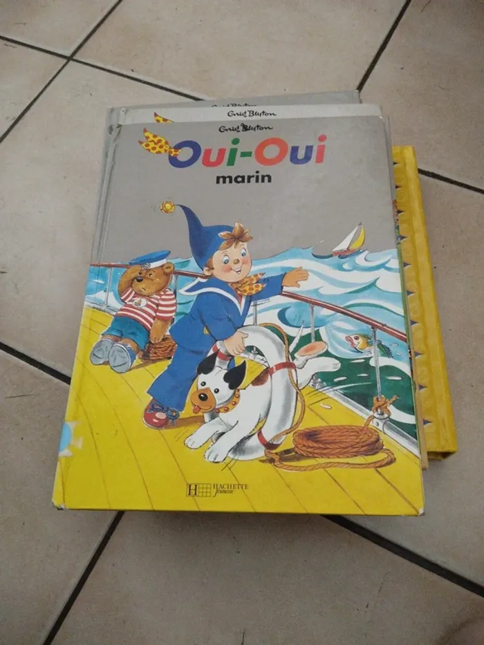Lot livres oui-oui - photo numéro 14