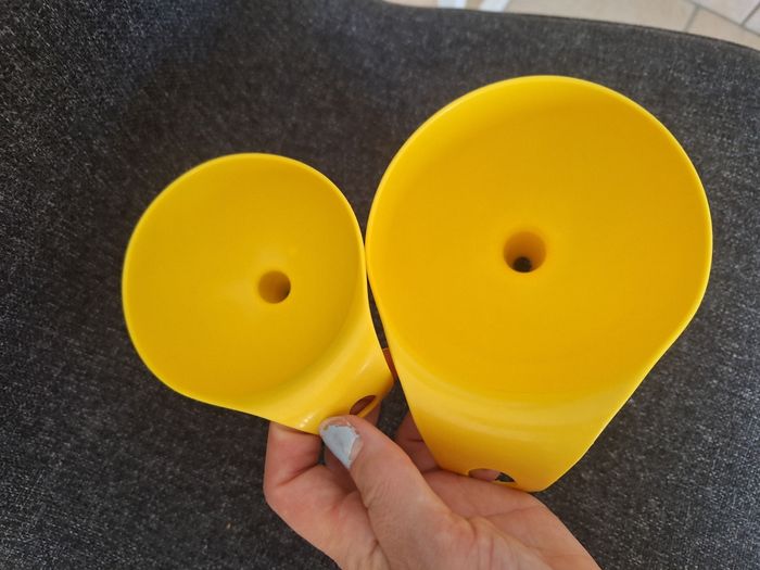 Lot de 2 entonnoirs jaunes Ikea - photo numéro 4