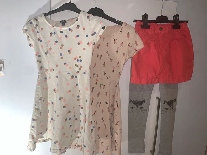 Lot vêtement fille 8 ans robe jupe legging