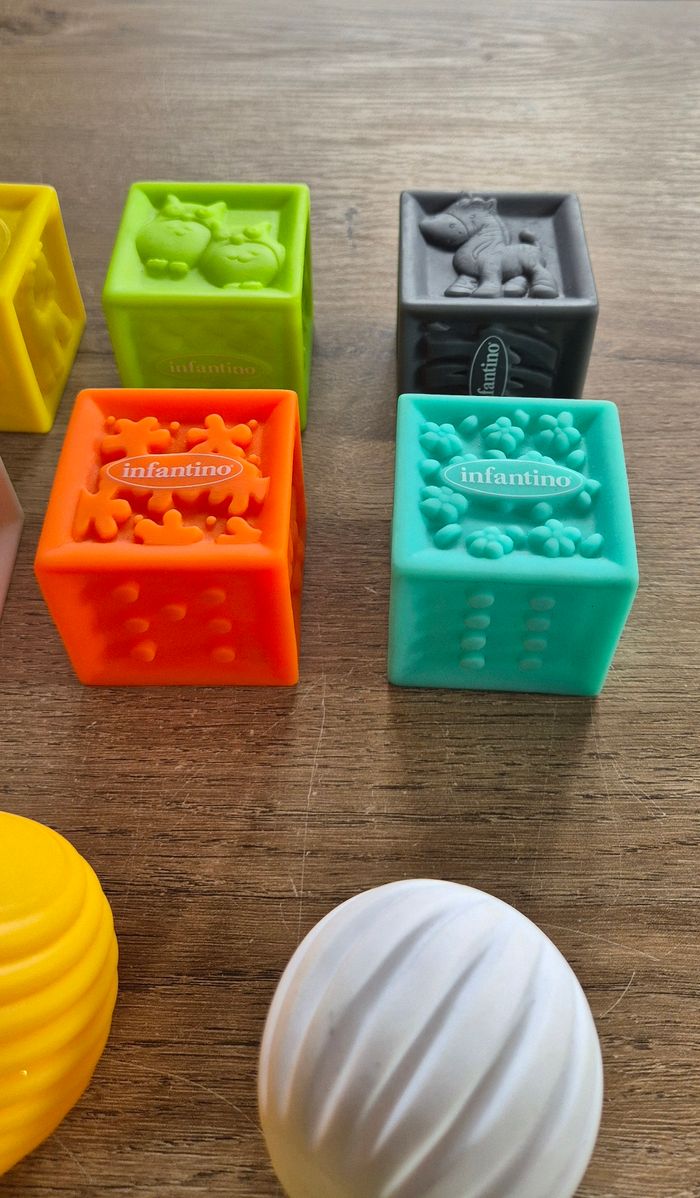 Lot cubes et balles sensorielles - photo numéro 4