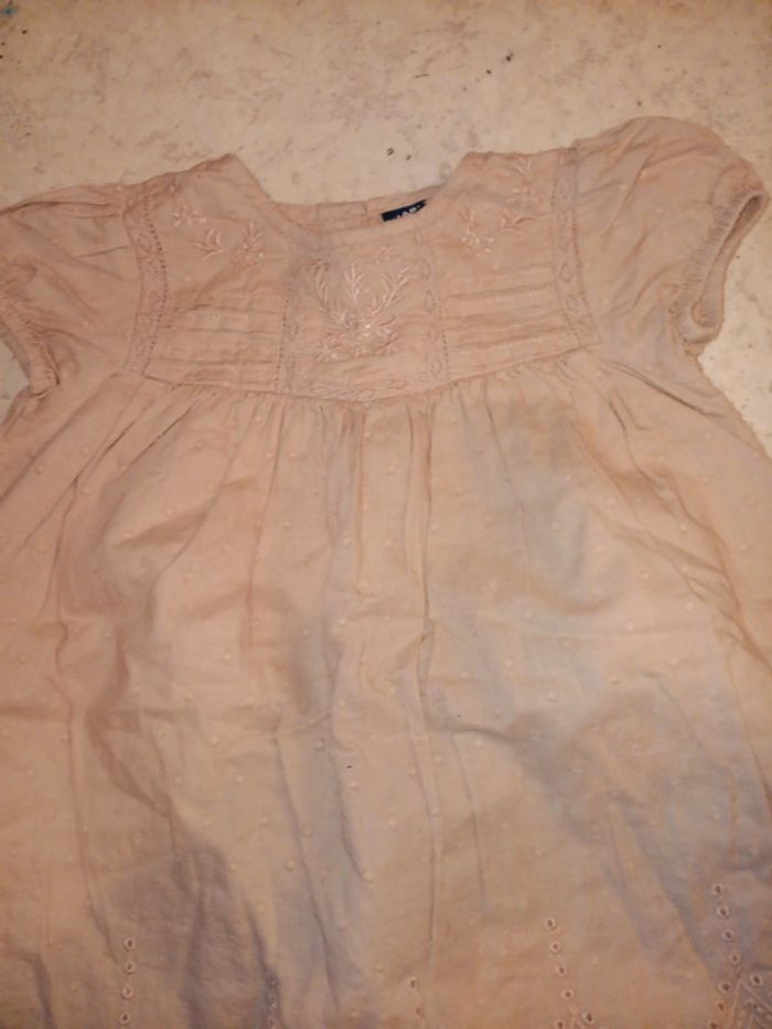 Robe beige effet dentelle 12 mois kiabi pas de vinted go - photo numéro 2