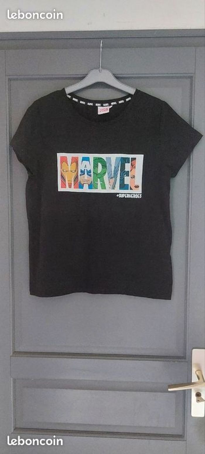 T-shirt femme noir Marvel Taille L