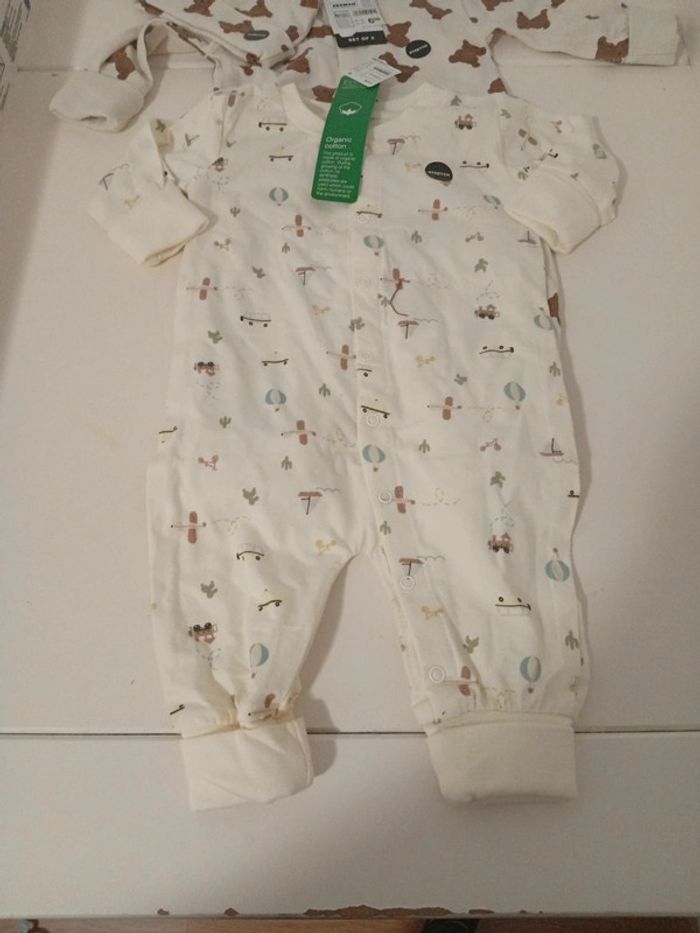 3 pyjamas légers et 1 bonnet , 3 mois - photo numéro 3