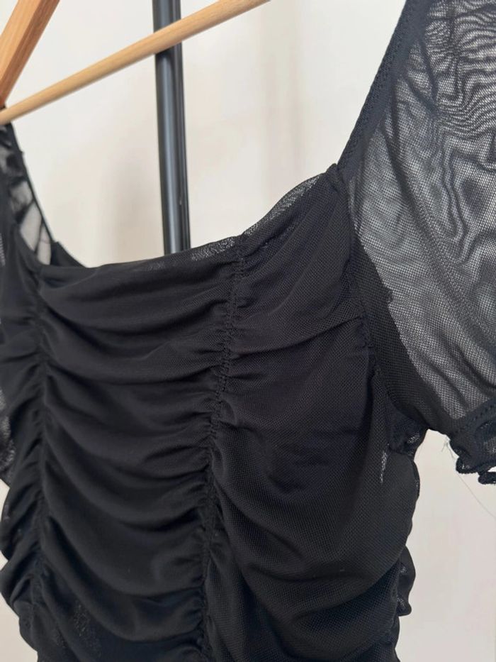 Top court à volants en tulle épaule nue noir M H&M - photo numéro 3