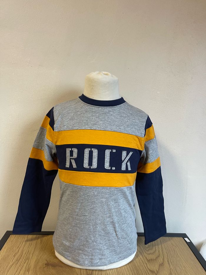 T shirt ML garçon taille 104