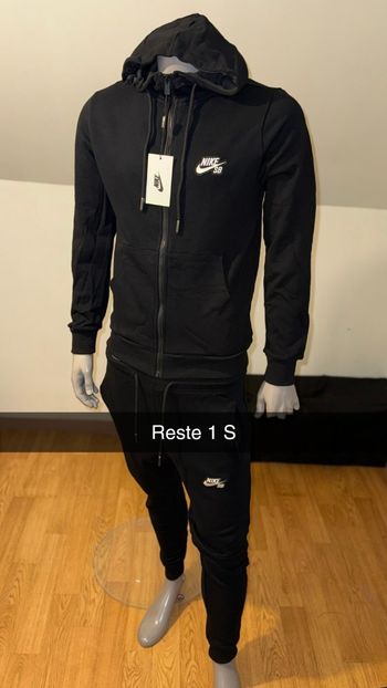 Survêtement nike