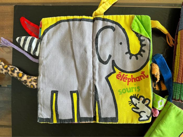 Lot livres bébé souple - photo numéro 3