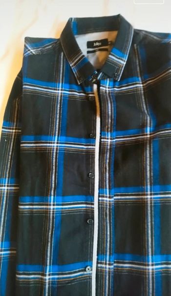 Chemise manches longues, taille XL neuve