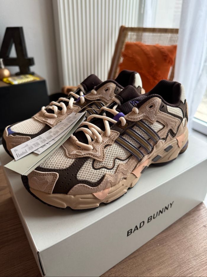Adidas Bad Bunny Response CL - Neuf avec étiquettes, boite & sac - photo numéro 6
