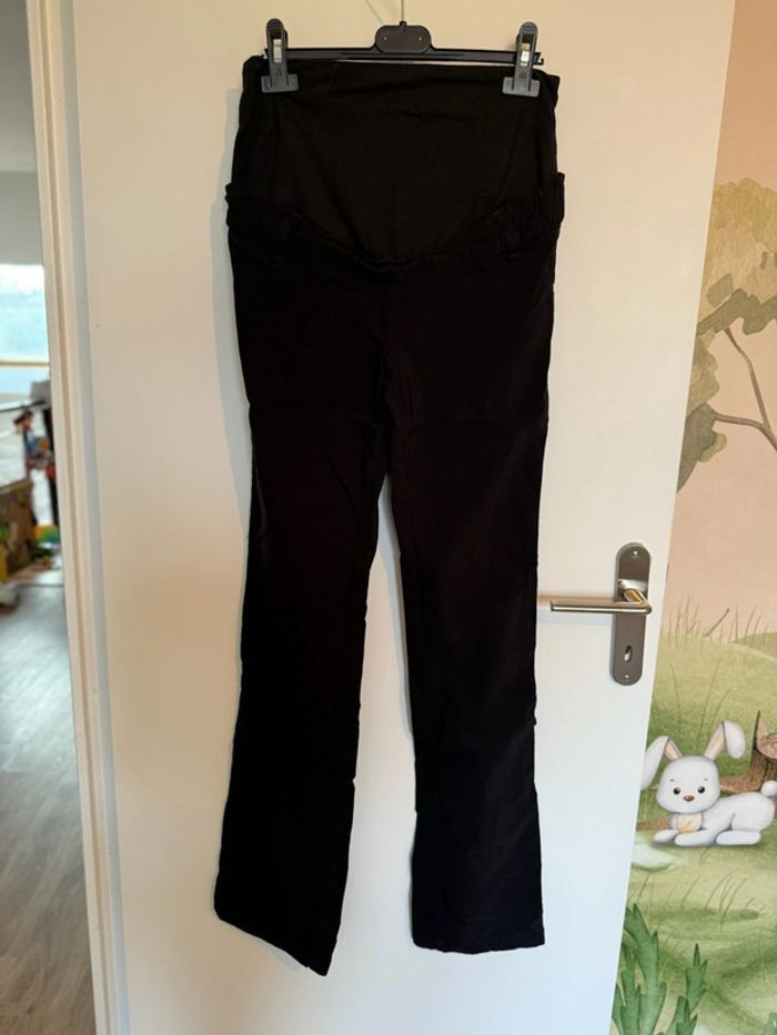 Pantalon maternité femme – Ligne Maternité 🤰 Taille 38 – Couleur : noir Très bon état