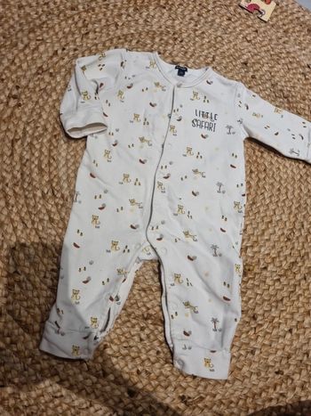 Pyjama sans pied