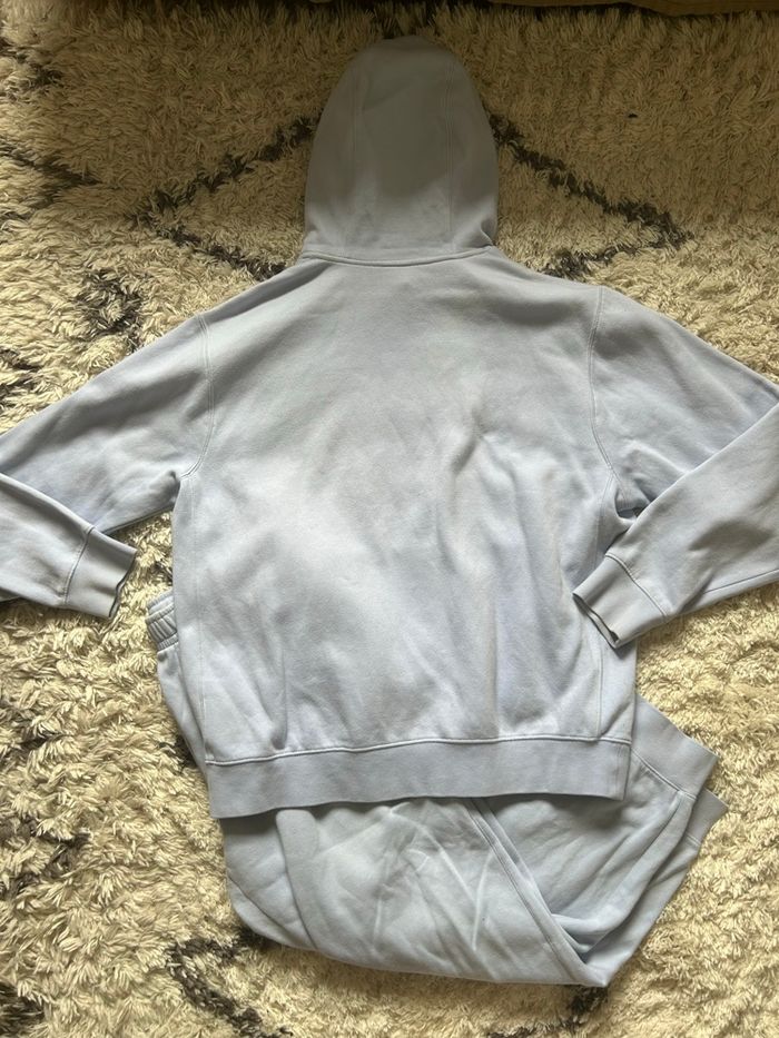 ensemble nike bleue ciel taille L assez bon état - photo numéro 3
