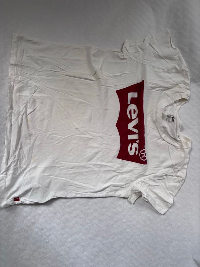 -shirt Levi’s blanc & rouge taille L – Canon et facile à porter - photo numéro 2