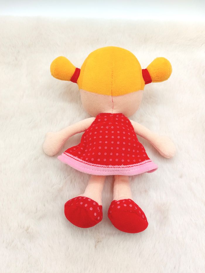 Peluche poupée fille beige jaune orange MINIMI Minitoys robe rouge 25 cm 2014 - photo numéro 4
