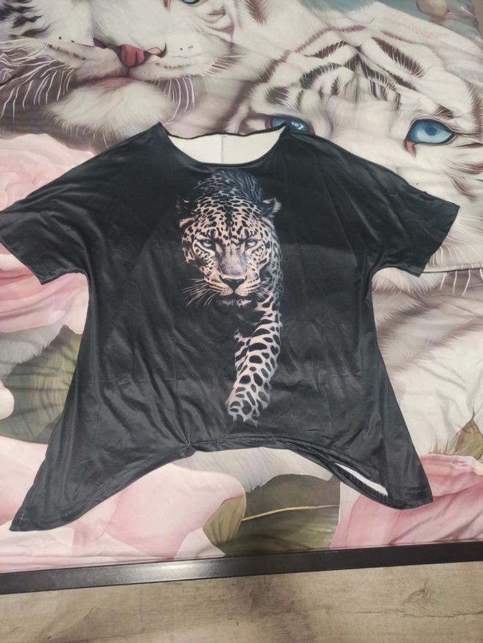 T-shirt noir panthère taille 46 neuf