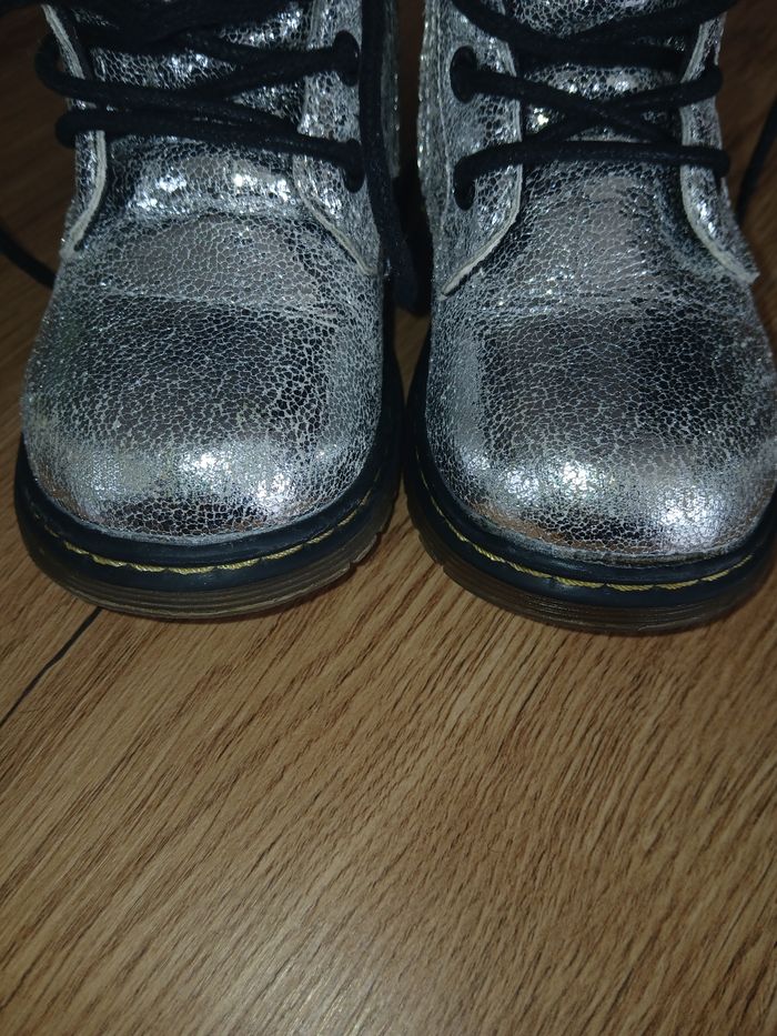 Chaussures montantes T 23 - photo numéro 3