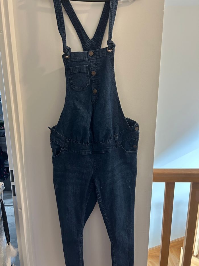 Salopette de grossesse