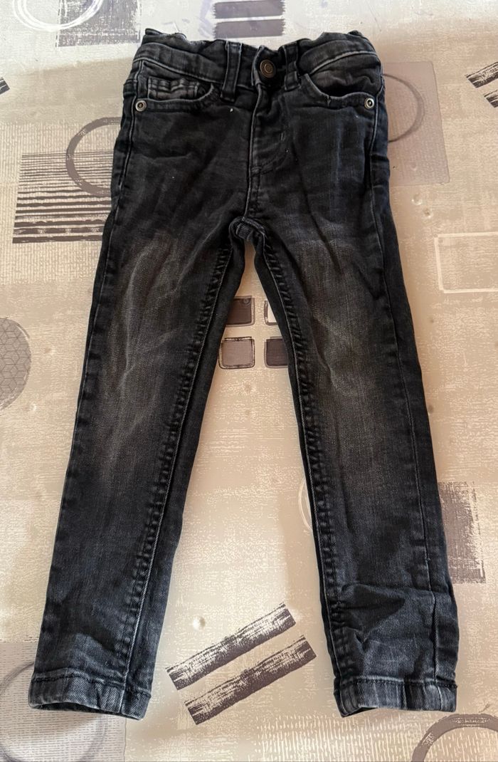 Jean slim noir