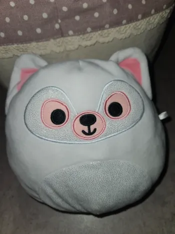 Peluche Squishmallows blanche – ultra douce et mignonne !