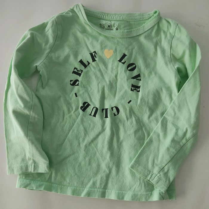 Lot de 4 tee shirts manches longues taille 4 ans - photo numéro 3