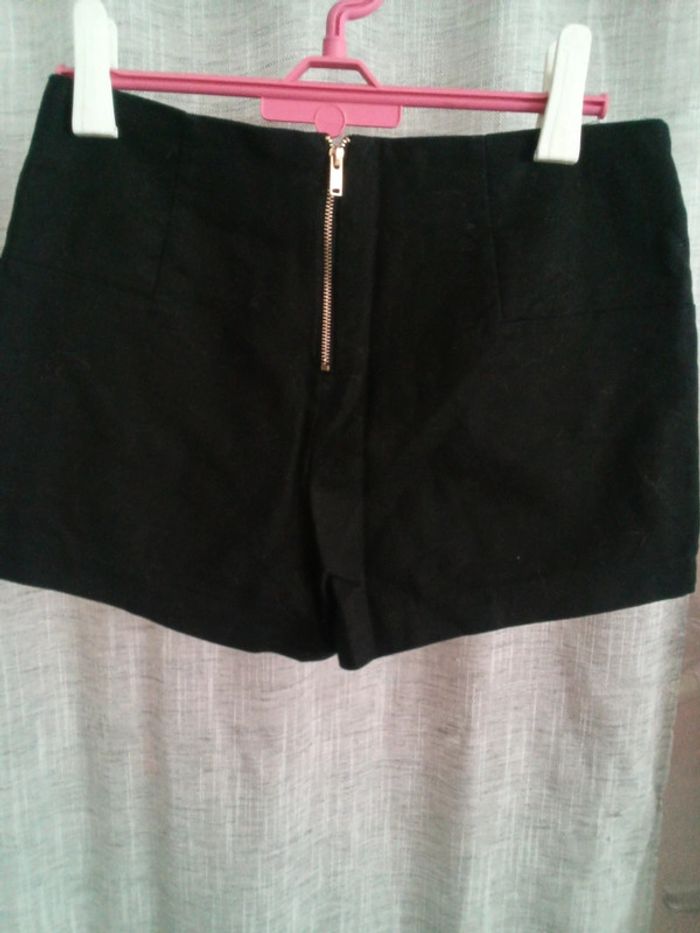 Short noir Bershka - photo numéro 2