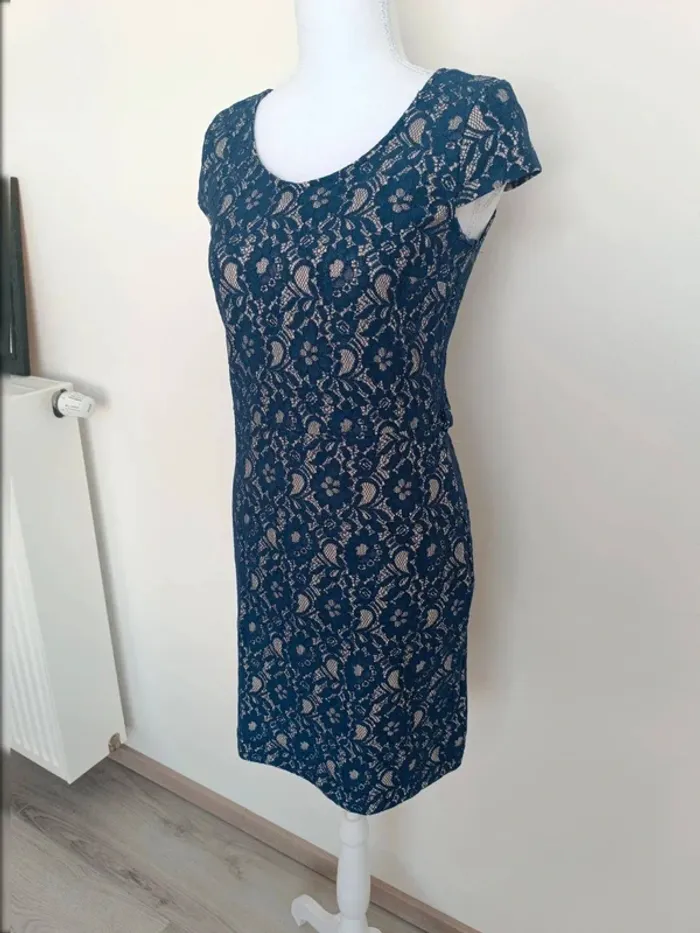 Robe dentelle bleu marine LolaLiza – Taille 36 - photo numéro 4