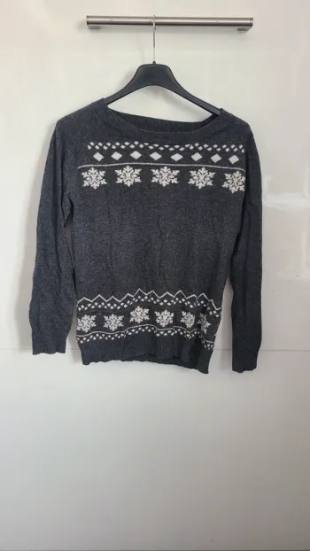 Pull motifs hiver