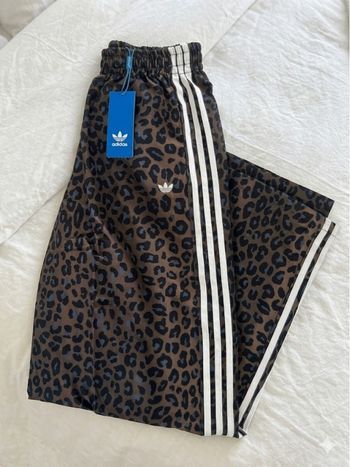 pantalon léopard adidas 