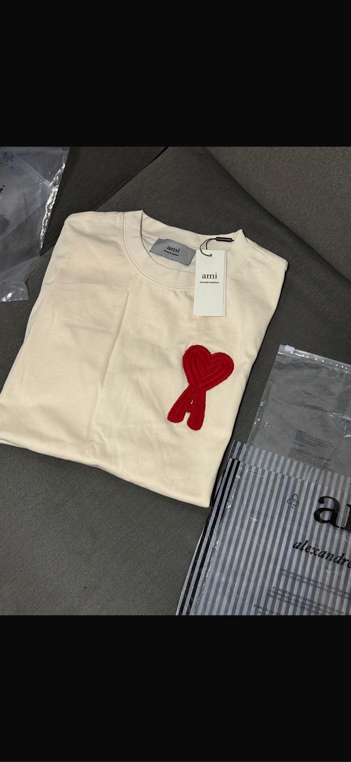 T-Shirt AMI taille S - photo numéro 2