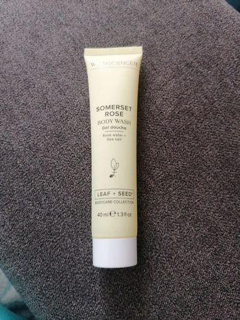 Gel douche neuf à la rose Wildscience lab 40ml