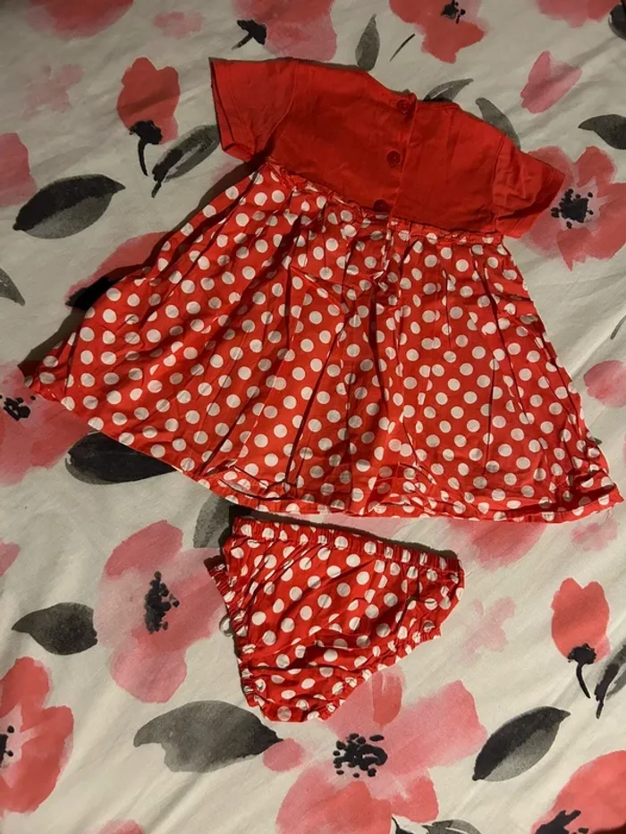 Robe a pois avec culotte - photo numéro 2