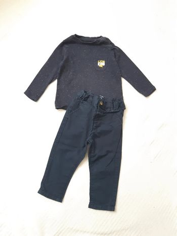Tenue tee-shirt manches longues et pantalon 18 mois