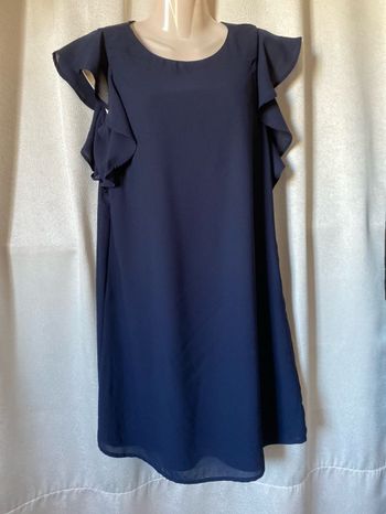 Jolie petite robe bleu marine volant aux emmanchures 36 Only