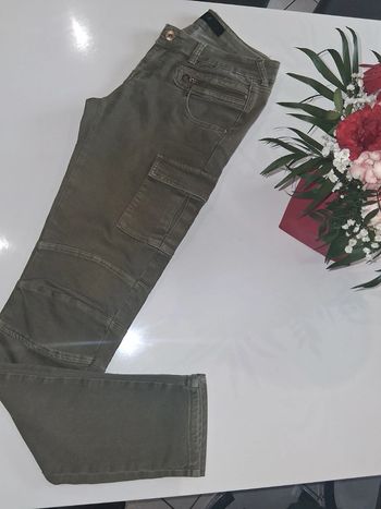 Jean kaki avec détails poches CoolCat