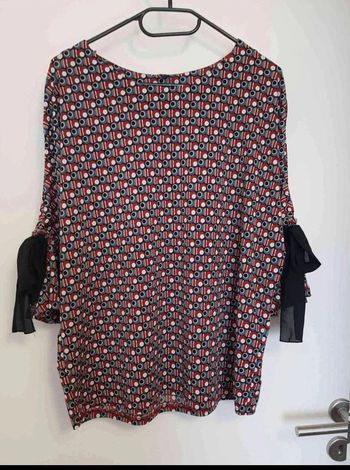 Tshirt  manche  a  noeud  bras découvert taille 42