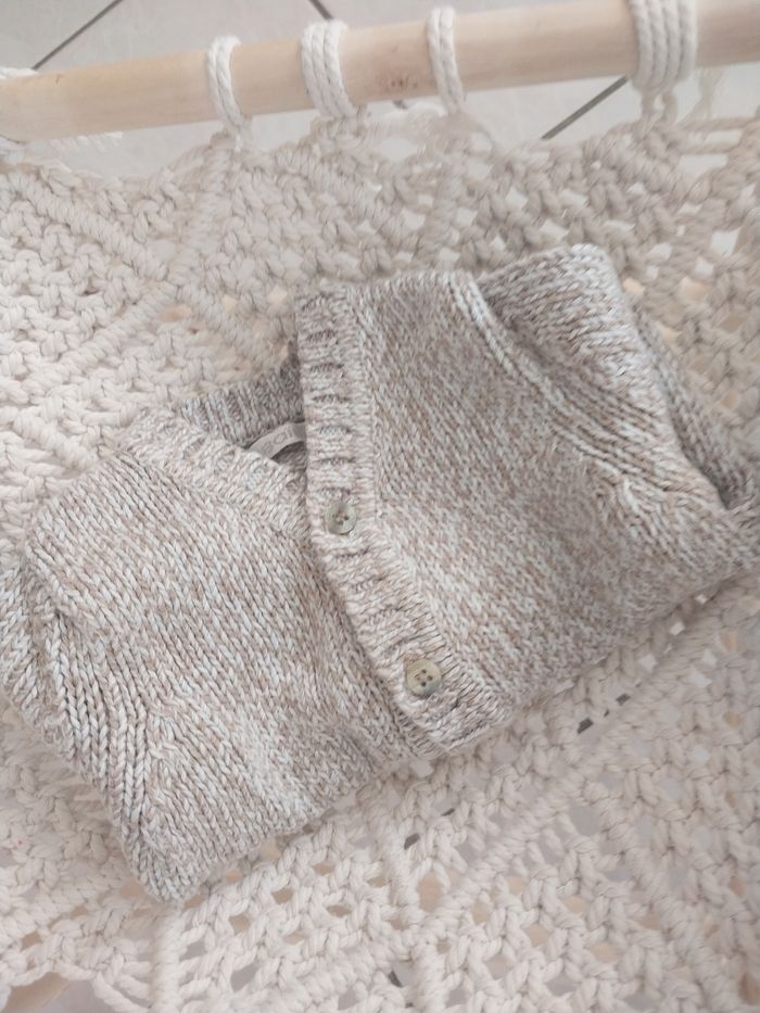 Gilet bébé OBaïbi 3 mois beige chiné 100% coton – mixte – très bon état - photo numéro 3